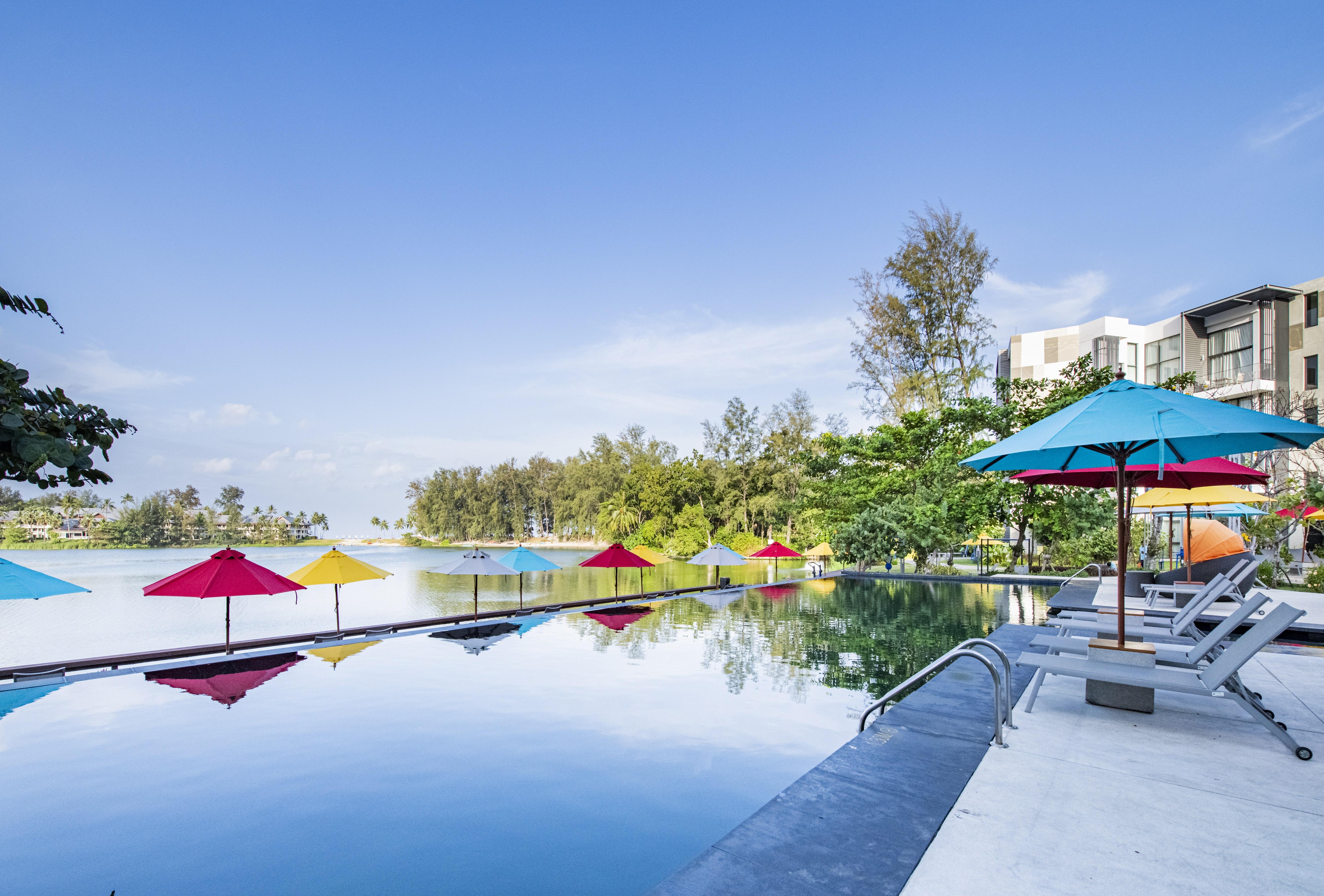 Cassia Phuket Hotel Bangtau-part Kültér fotó